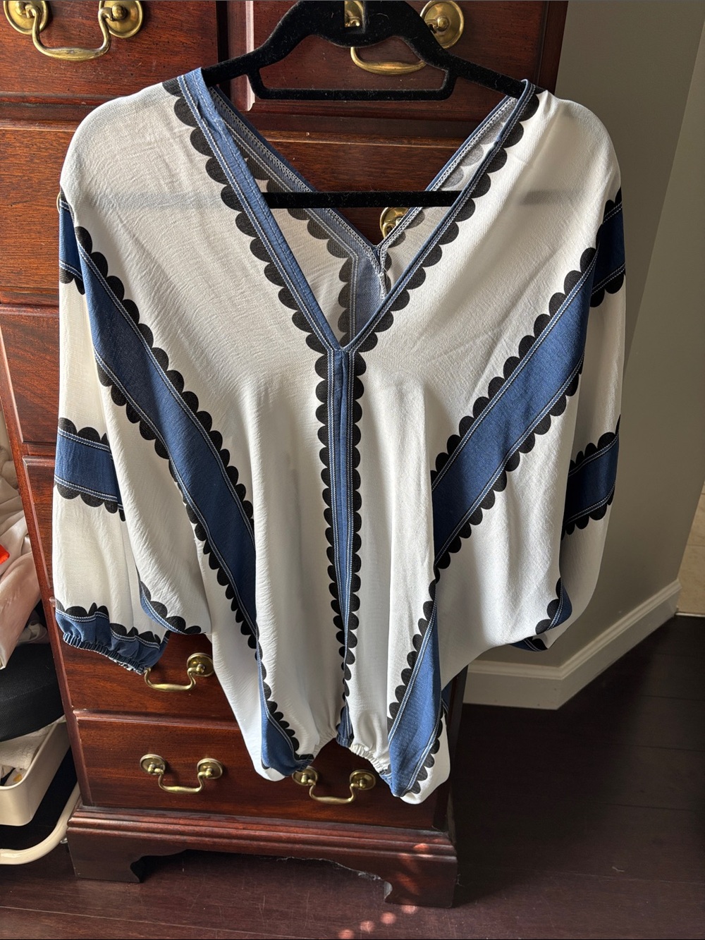 SHEIN Cream V‑Neck Blouse with Navy Stripe Accents